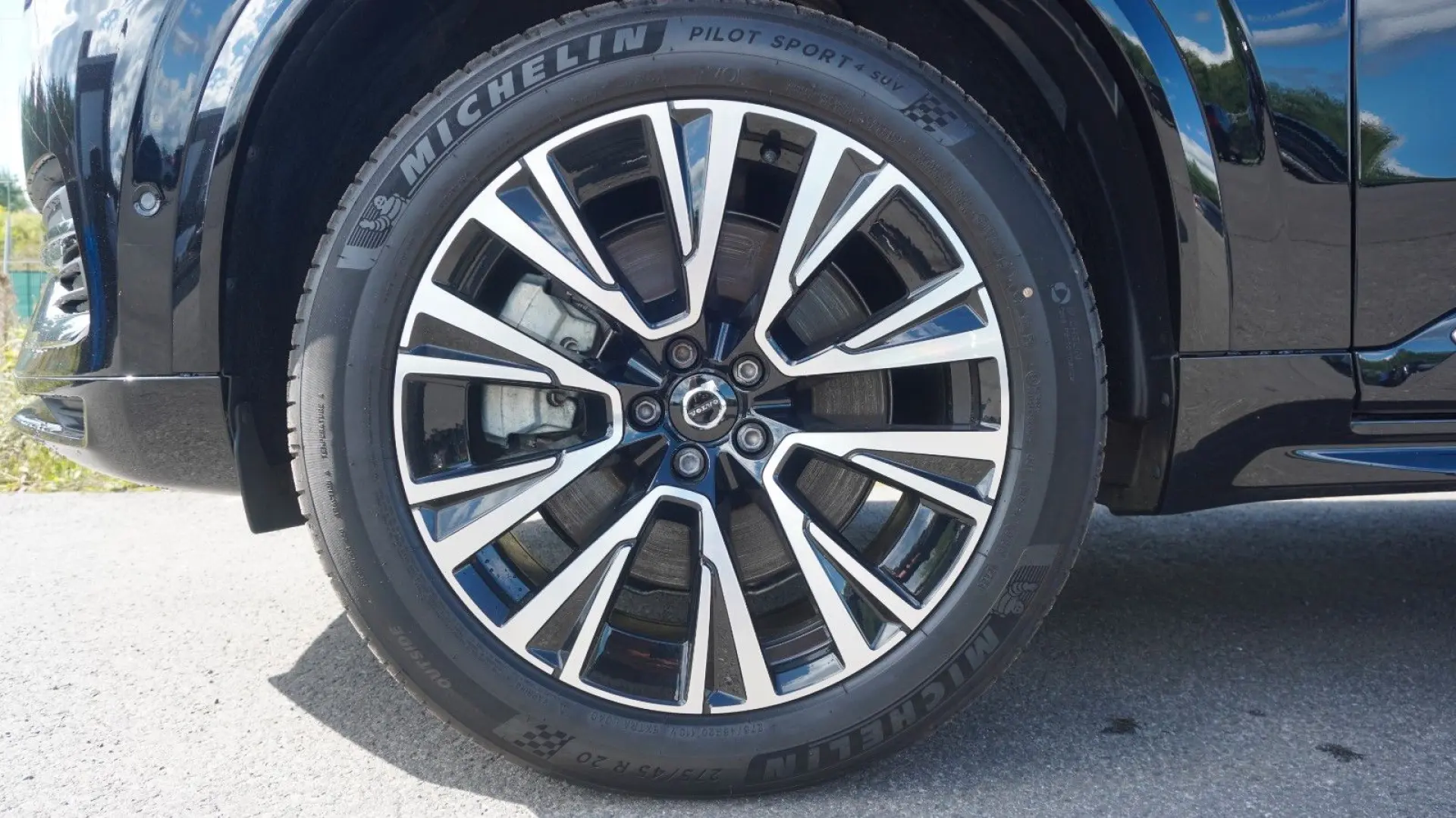 XC90 Plus Bright Hybrid AWD Pano 360 HuD TWA ACC