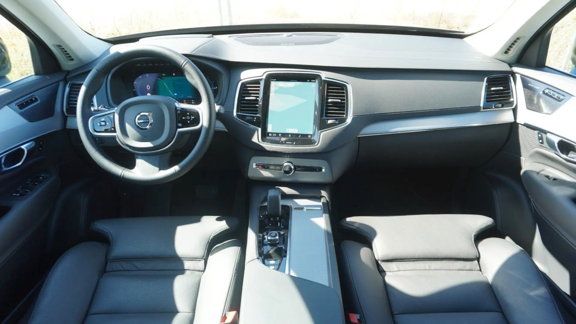 XC90 Plus Bright Hybrid AWD Pano 360 HuD TWA ACC