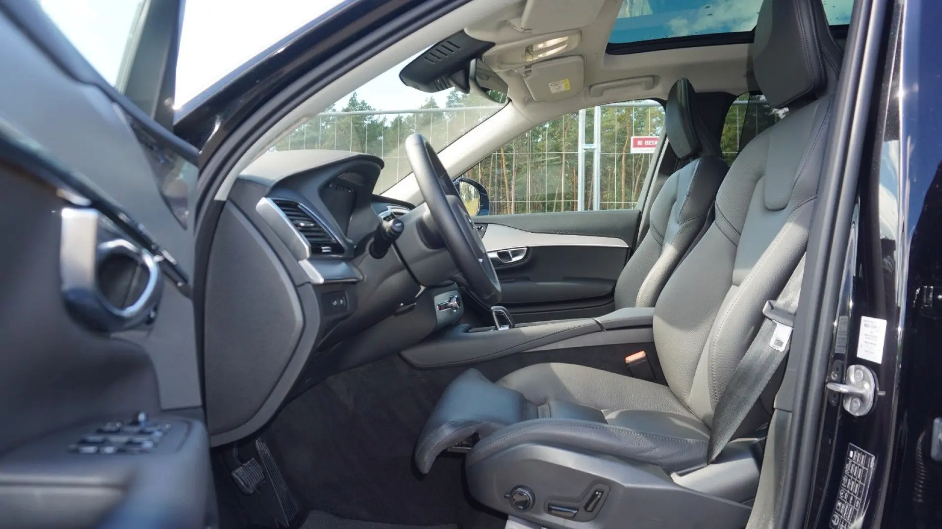 XC90 Plus Bright Hybrid AWD Pano 360 HuD TWA ACC