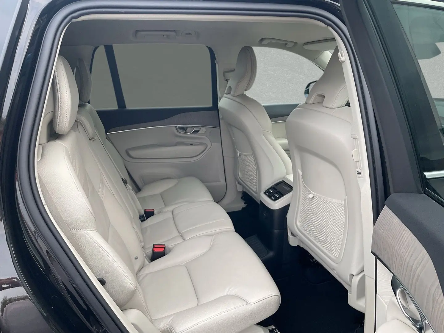 XC90 T8 AWD Core Automatik 7-Sitzer  ACC BLIS