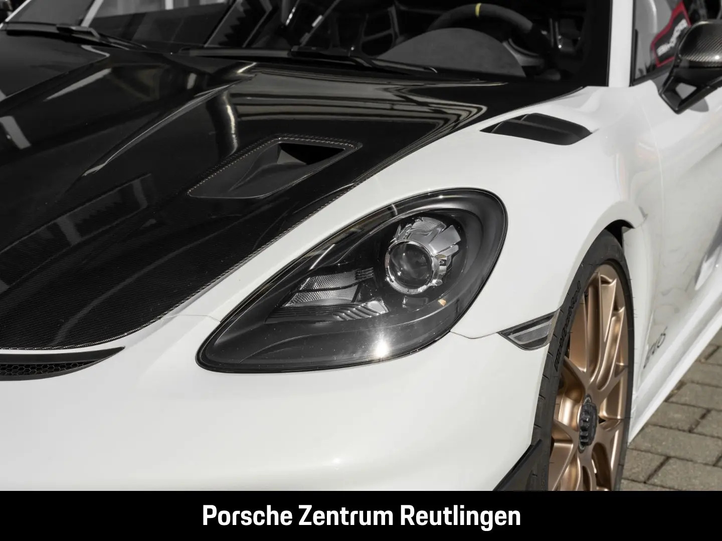 Cayman 718 GT4 RS Überrollkäfig Sportabgasanlage