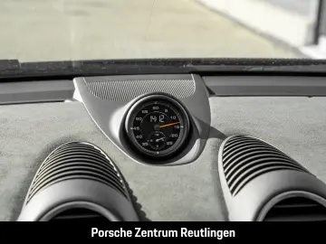 Cayman 718 GT4 RS Überrollkäfig Sportabgasanlage
