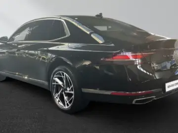 Genesis G90 3.5L Luxury Plus