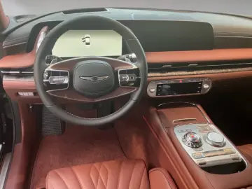 Genesis G90 3.5L Luxury Plus