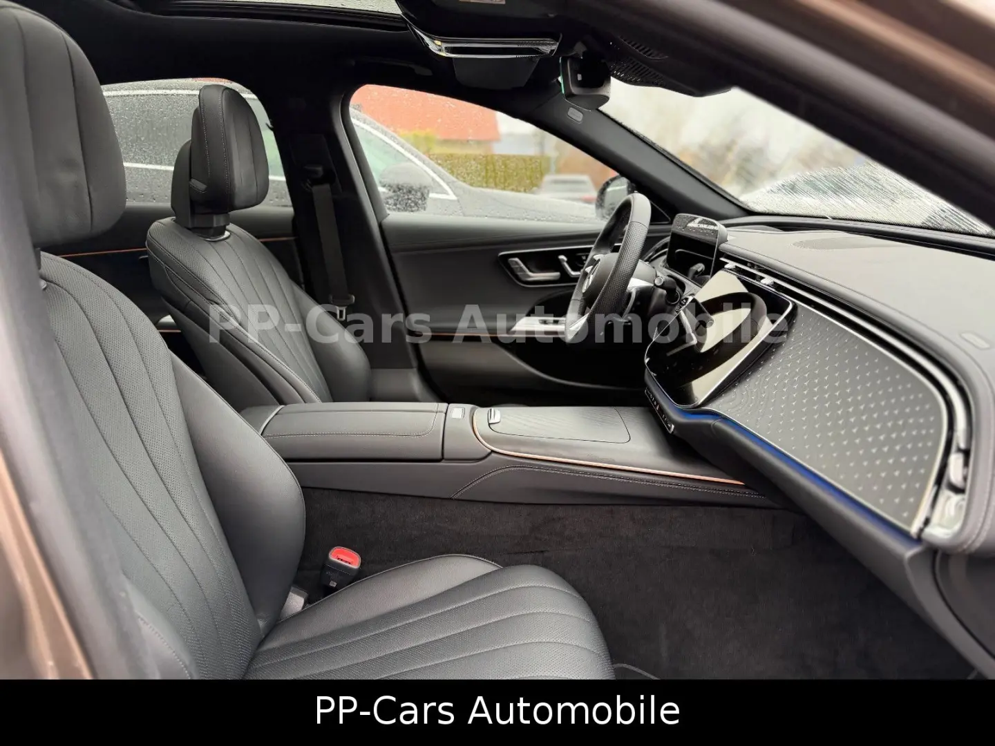 E 300de AMG PREMIUM PANO Massage HaL HuD NP100t€