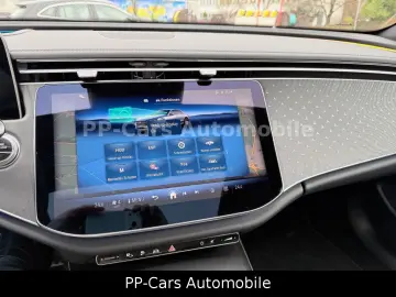 E 300de AMG PREMIUM PANO Massage HaL HuD NP100t€