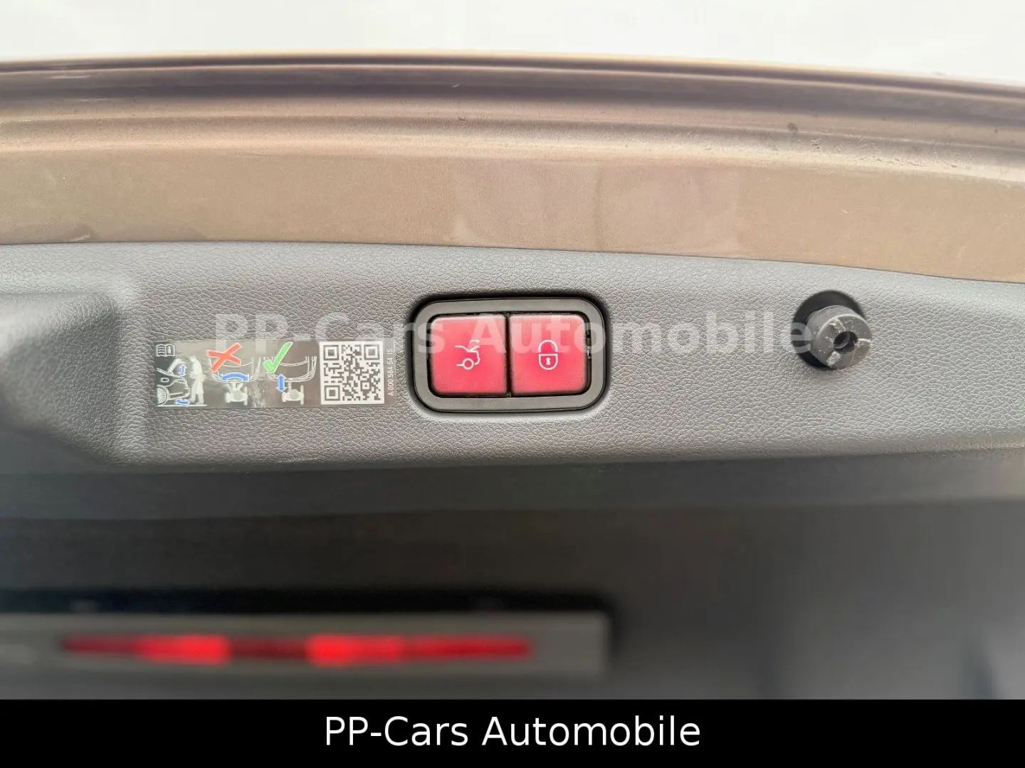 E 300de AMG PREMIUM PANO Massage HaL HuD NP100t€