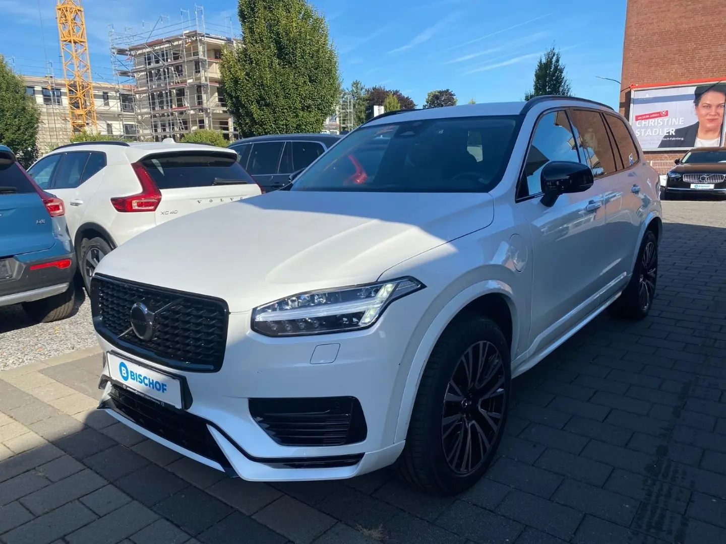 XC90 T8 Plus Dark Recharge Plug-In Hybrid Twin E