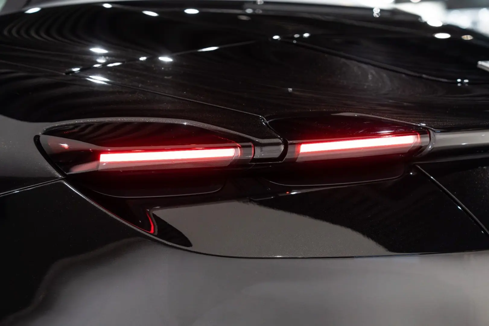 Roma Spider CARBON JBL MATRIX PASS.DISPLAY 1HAND