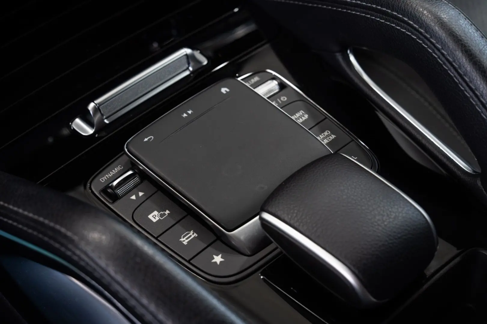 GLE 350 de 4M  LEDER NAVI LED-HIGH DAB 1.HAND