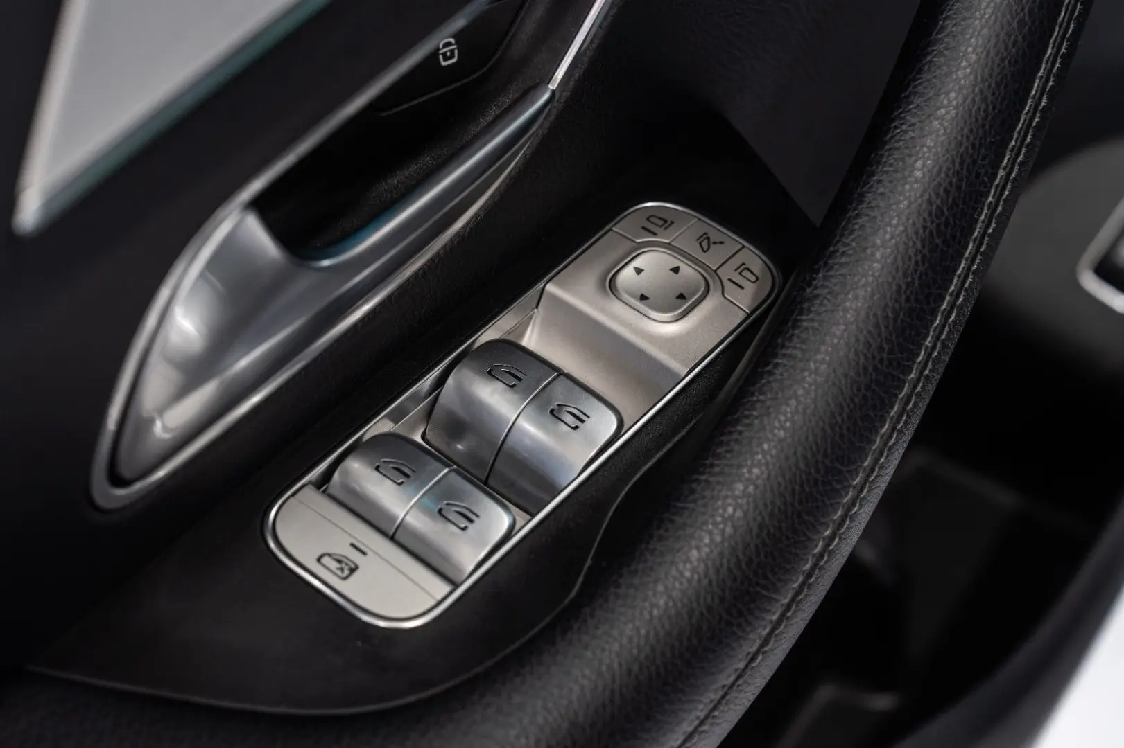 GLE 350 de 4M  LEDER NAVI LED-HIGH DAB 1.HAND