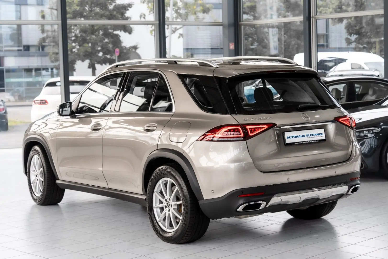 GLE 350 de 4M LEDER NAVI LED 360 KAM 20 LM 1.HD