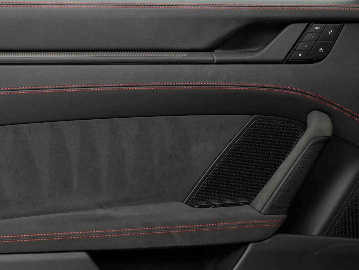 911 Carrera 4 GTS   Hinterachslenkung   Sportsit