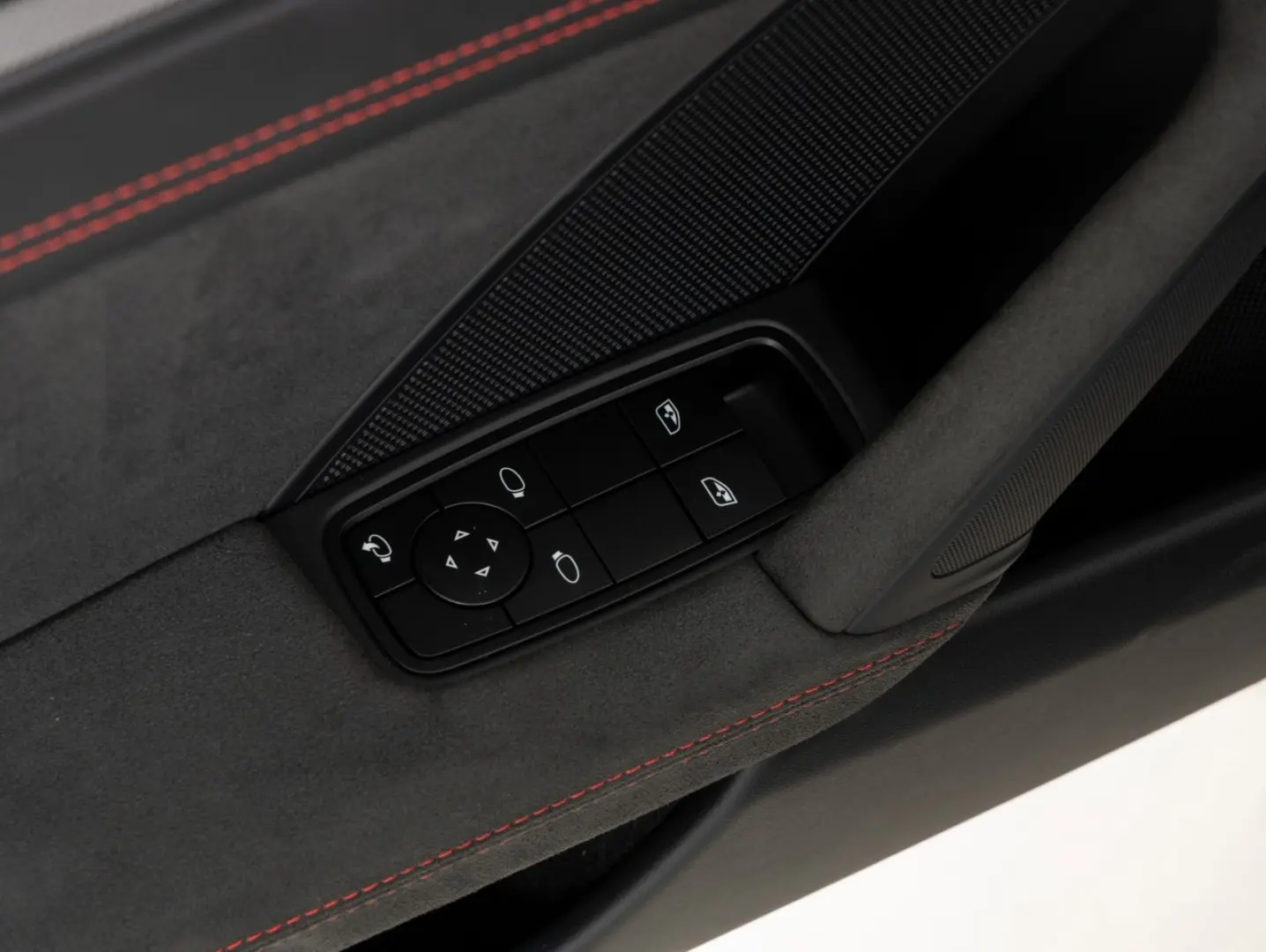 911 Carrera 4 GTS   Hinterachslenkung   Sportsit