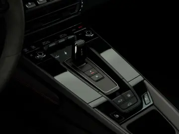 911 Carrera 4 GTS   Hinterachslenkung   Sportsit