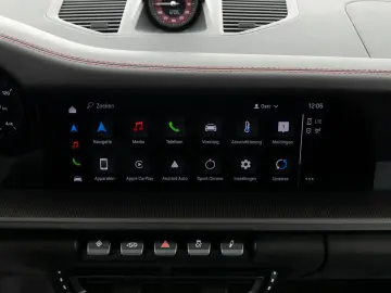 911 Carrera 4 GTS   Hinterachslenkung   Sportsit