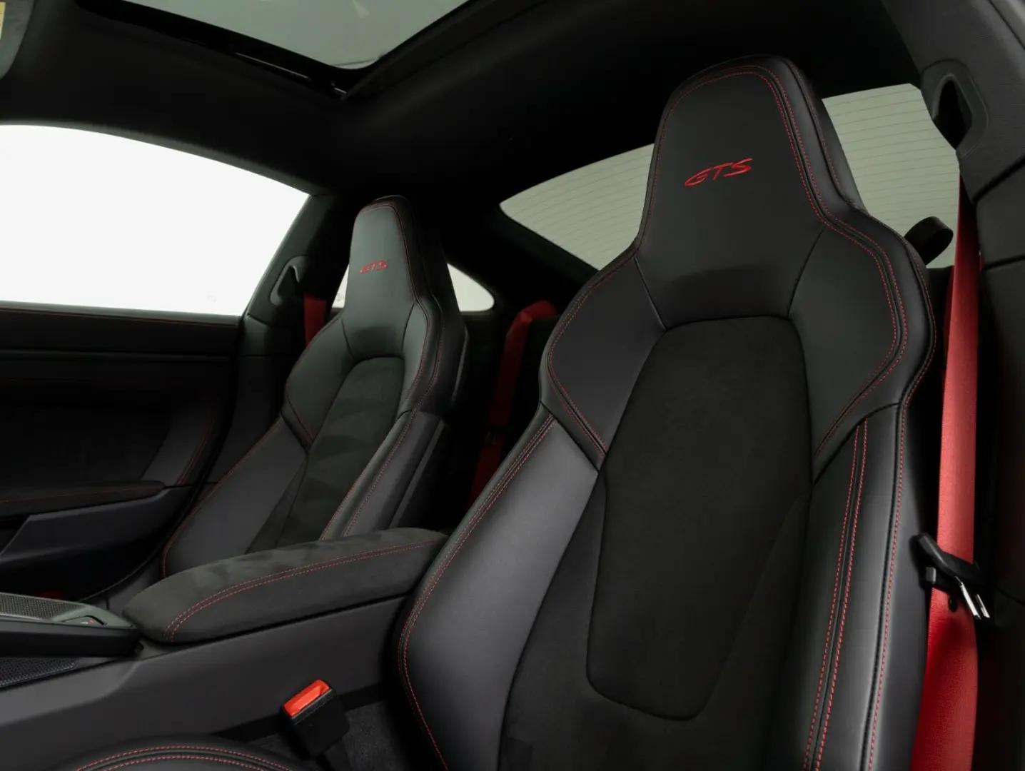 911 Carrera 4 GTS   Hinterachslenkung   Sportsit