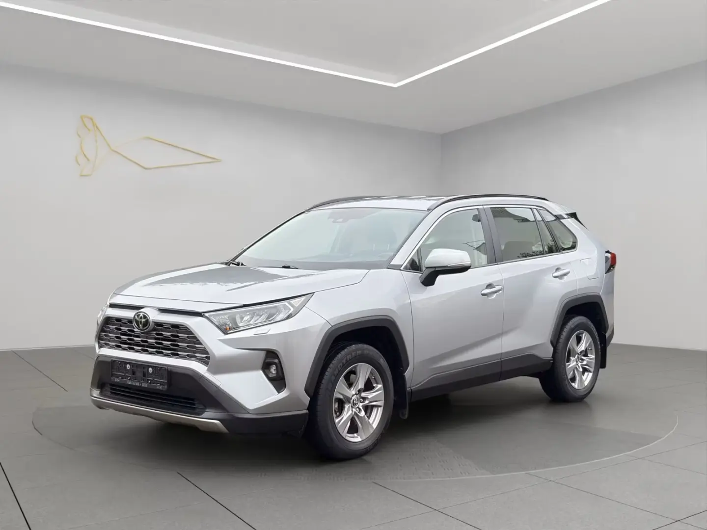 TOYOTA RAV4 FWD