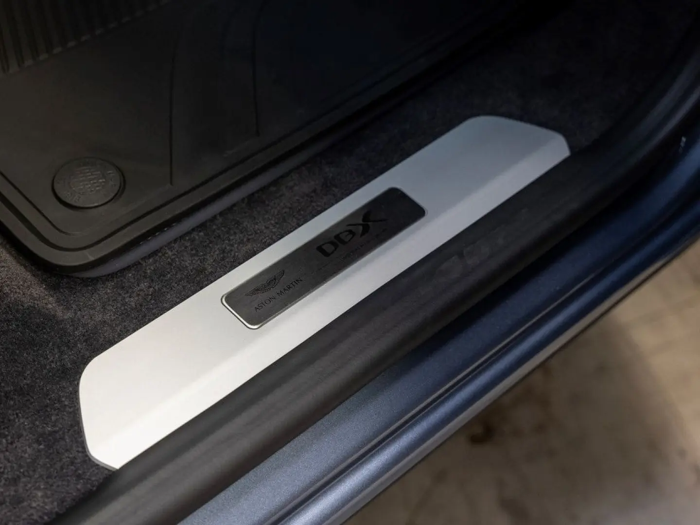 DBX Concours Blue Dark Knight