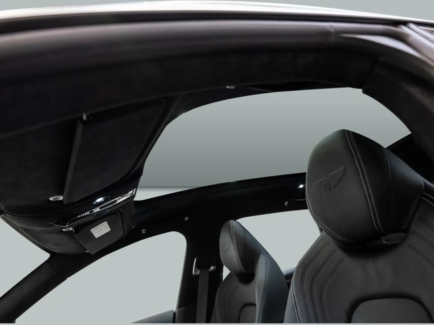 DBX Magnetic Silver Onyx Black