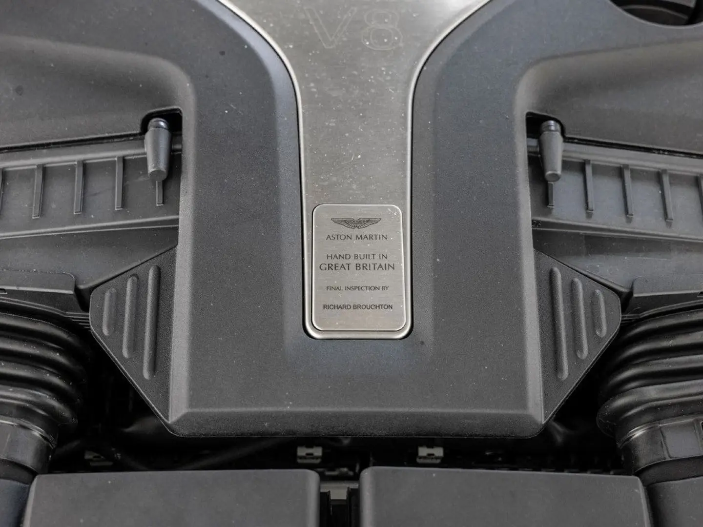 DBX Magnetic Silver Onyx Black