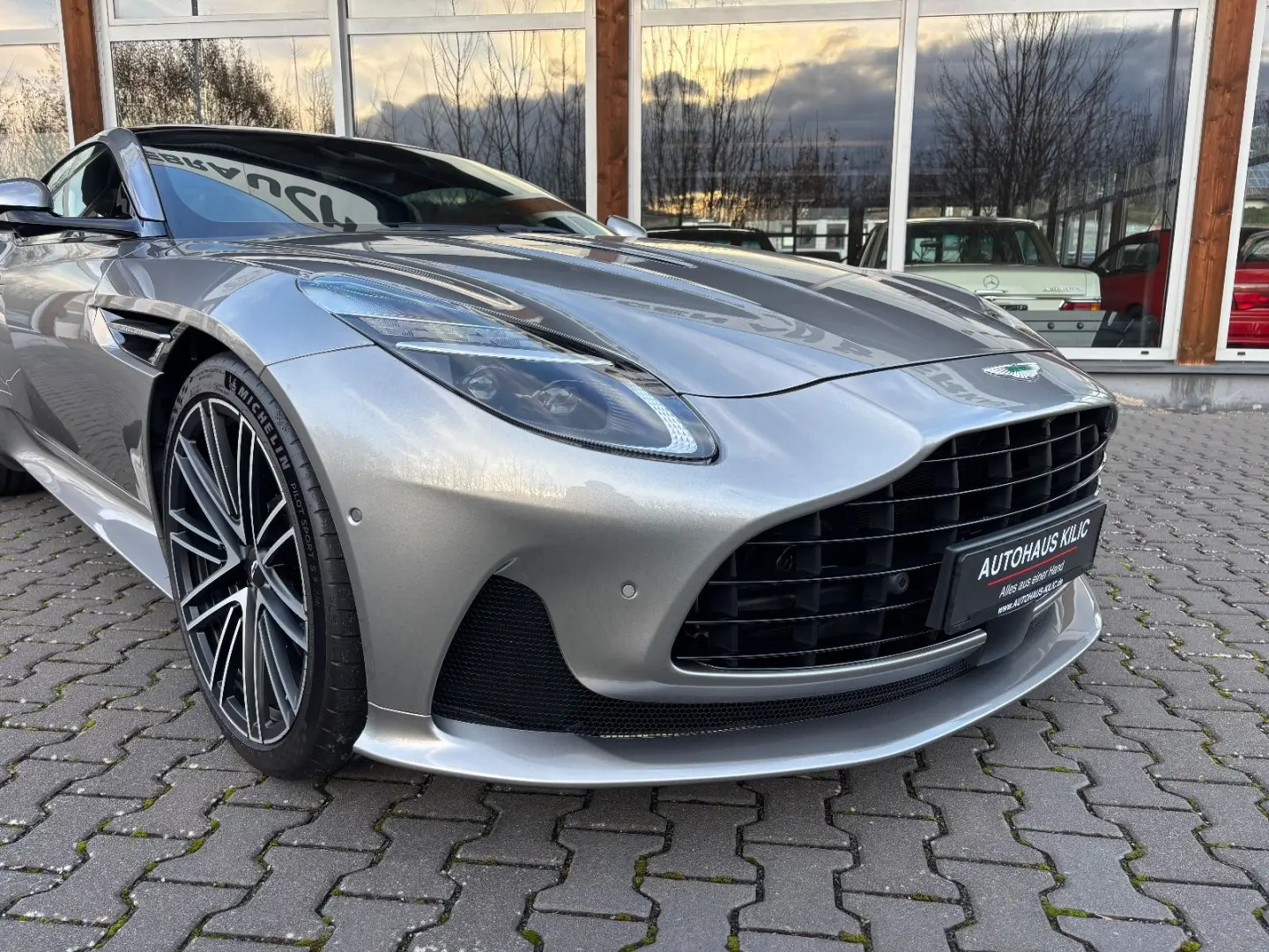 DB12 4.0 V8 Keramik Carbon-Seats BRD