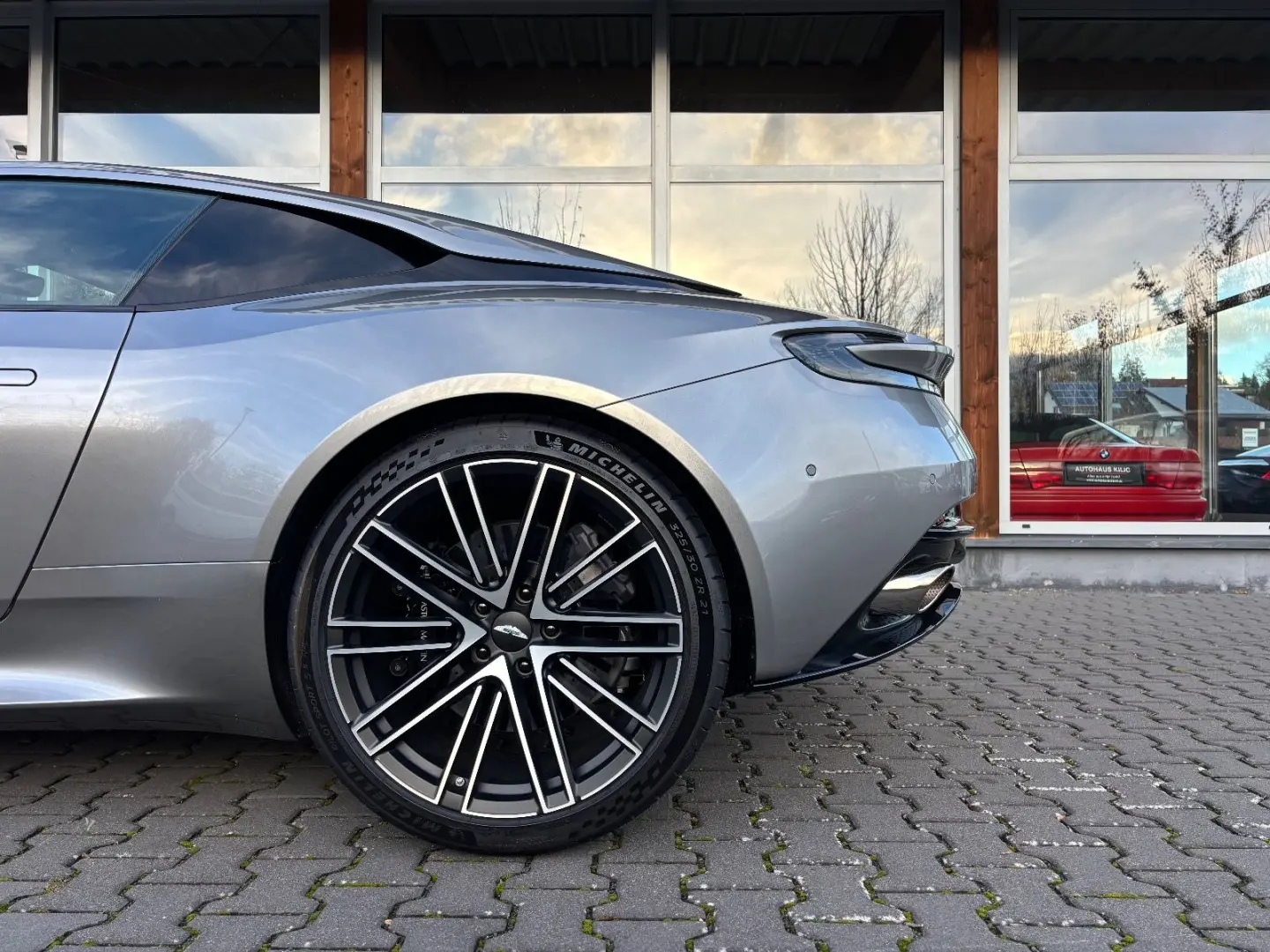 DB12 4.0 V8 Keramik Carbon-Seats BRD