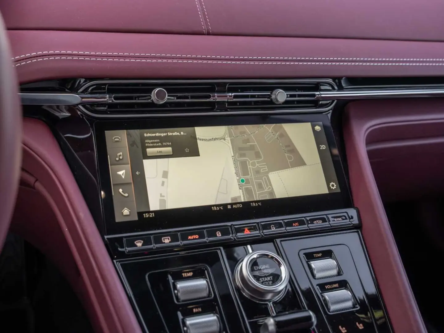 DB12 V8 Coupe Vorführwagen