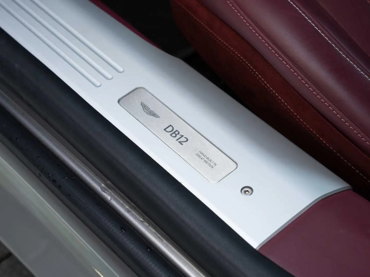 DB12 V8 Coupe Vorführwagen