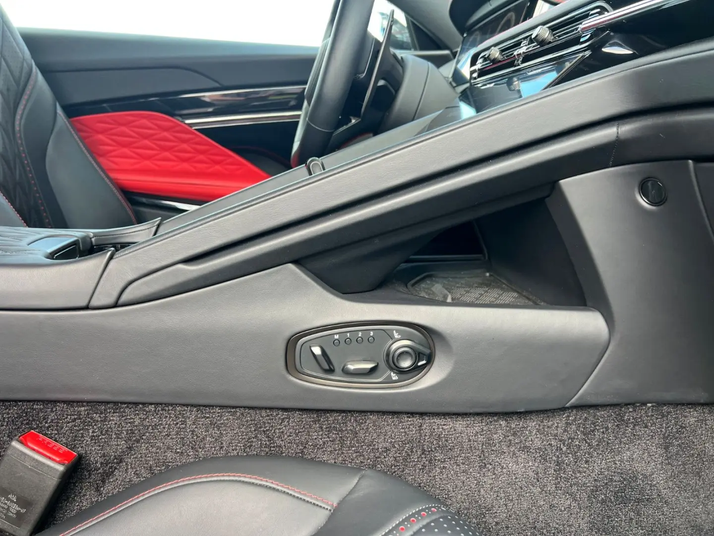 DB12 4.0 V8  360  21 coll  CERAMIC