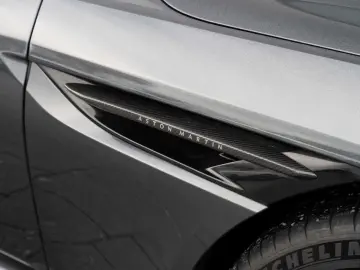 DB12 V8 Coupe Carbon Paket   Ceramic Bremsen