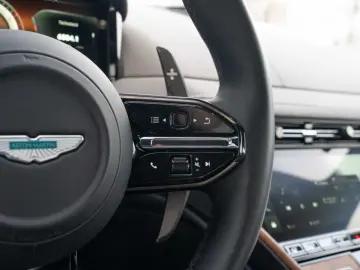 DB12 V8 Coupe Carbon Paket   Ceramic Bremsen