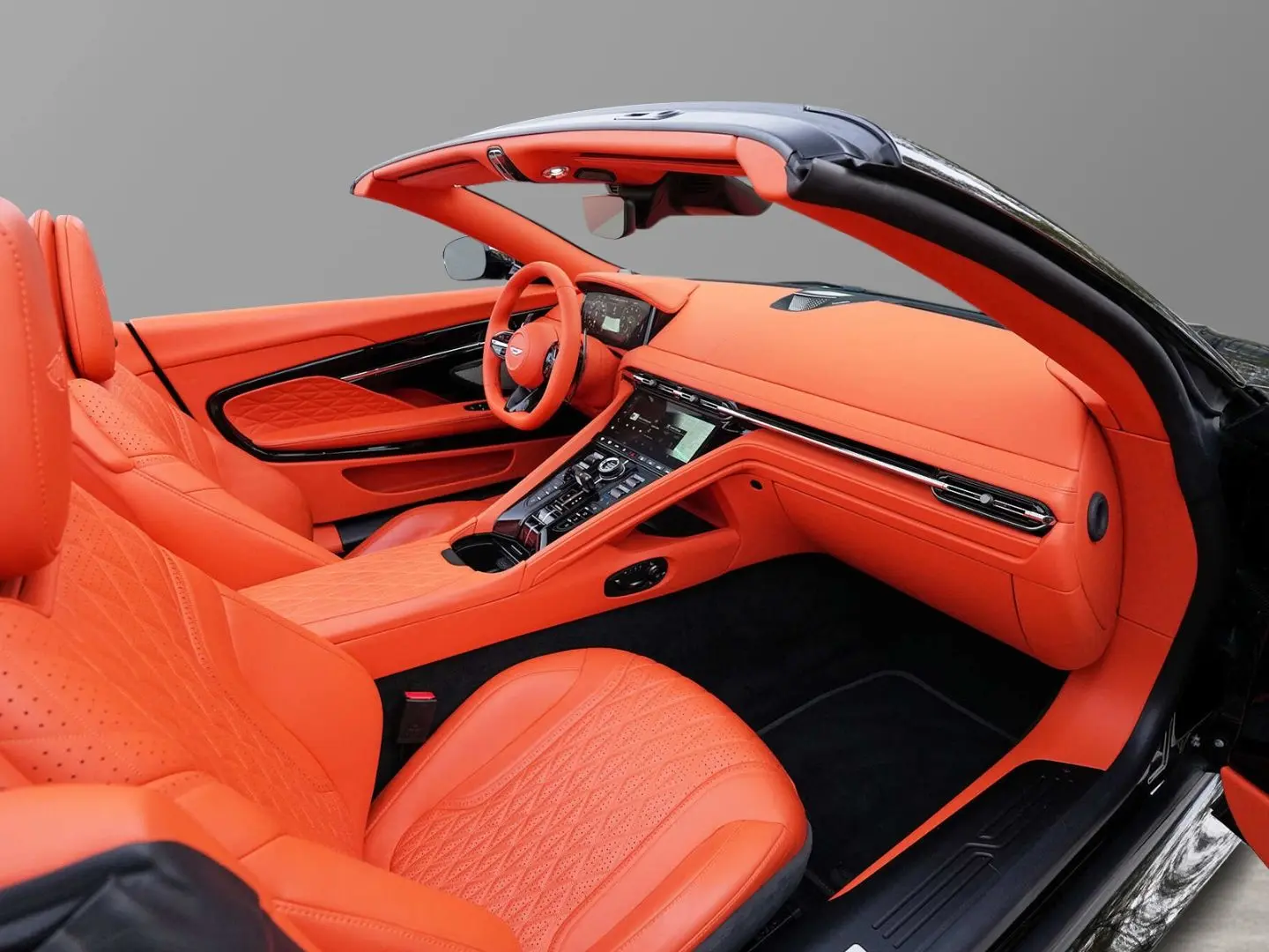 DB12 Volante Californian Poppy Carbonbremse  B&W