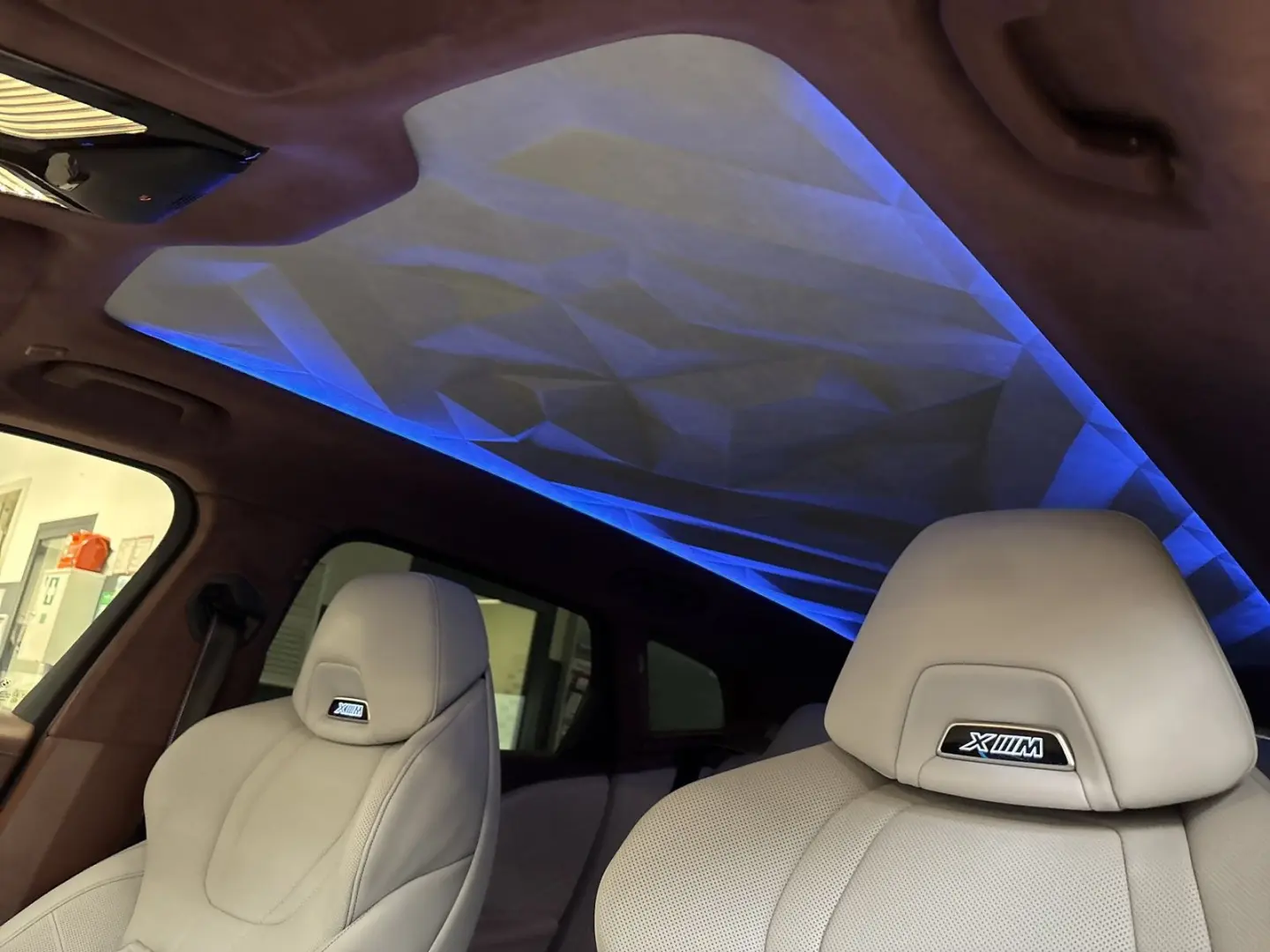 XM 50e Massage Driv.Assist.Prof Harman K Kamera