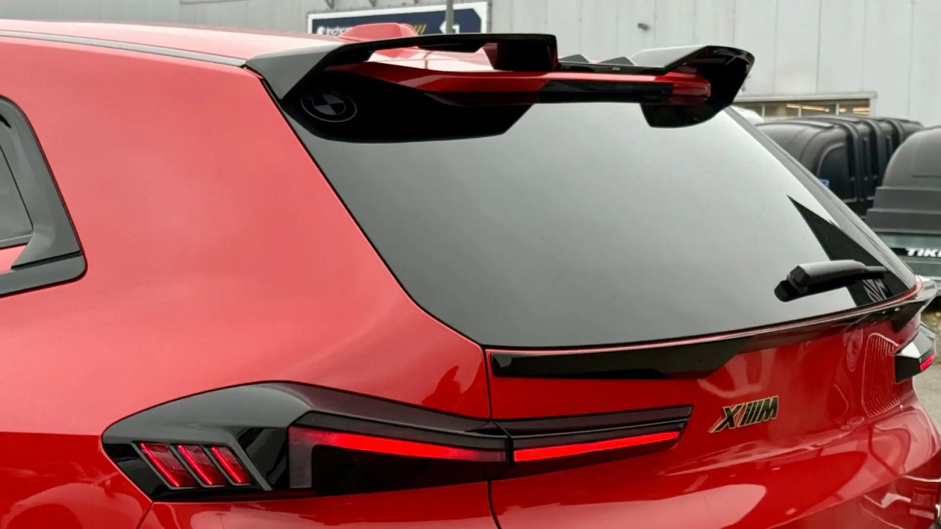 XM B&W  Gar. bis 05 2029   Akrapovic Ausp.