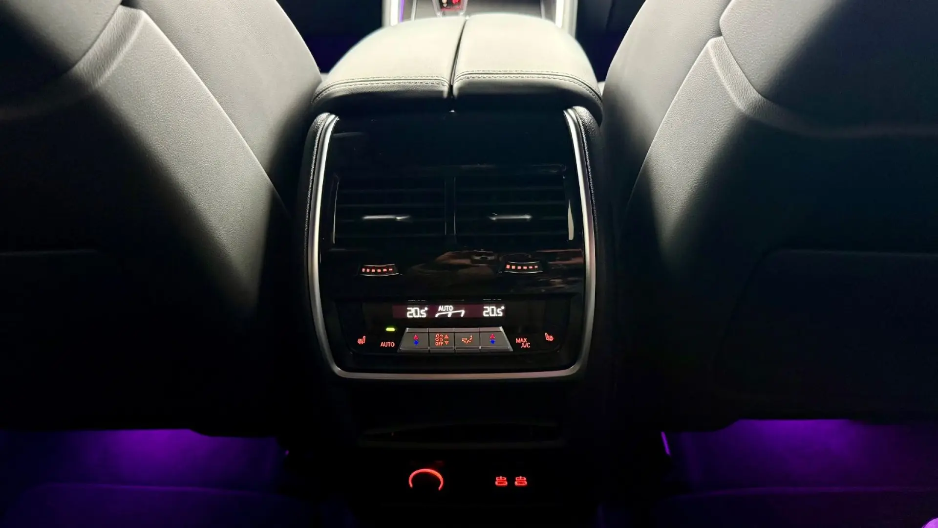 XM B&W  Gar. bis 05 2029   Akrapovic Ausp.