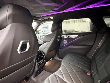 XM B&W  Gar. bis 05 2029   Akrapovic Ausp.