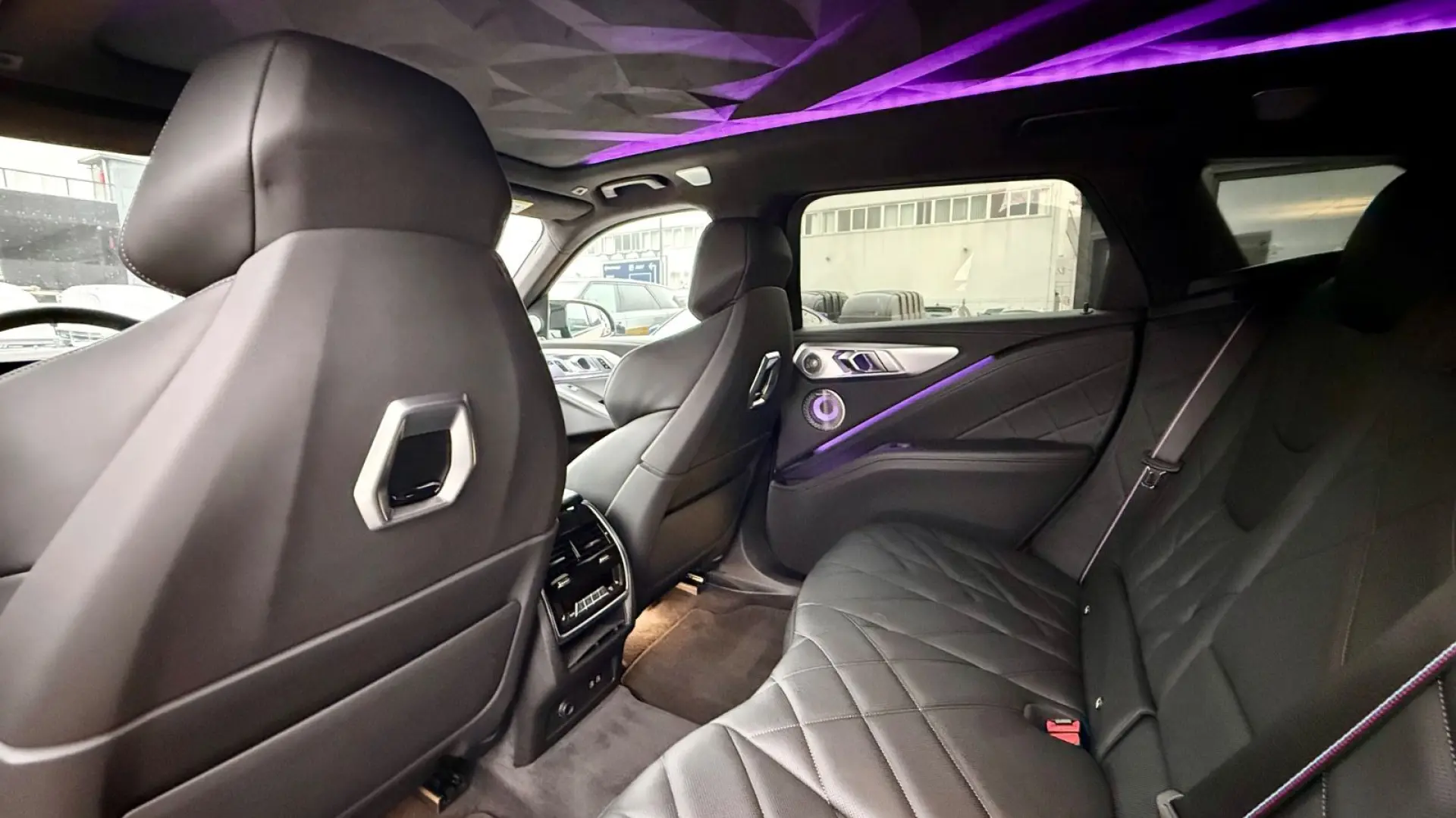 XM B&W  Gar. bis 05 2029   Akrapovic Ausp.