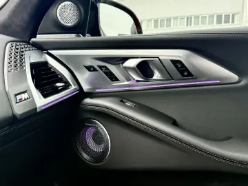 XM B&W  Gar. bis 05 2029   Akrapovic Ausp.