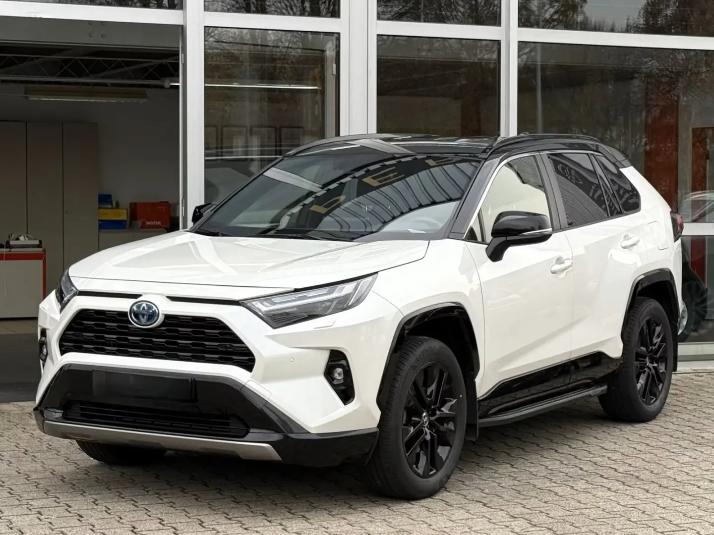 RAV4 Hybrid Style