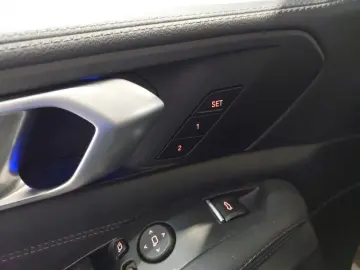 X5 xDrive 30d M Sport AHK ACC HUD PANO STNDHZNG