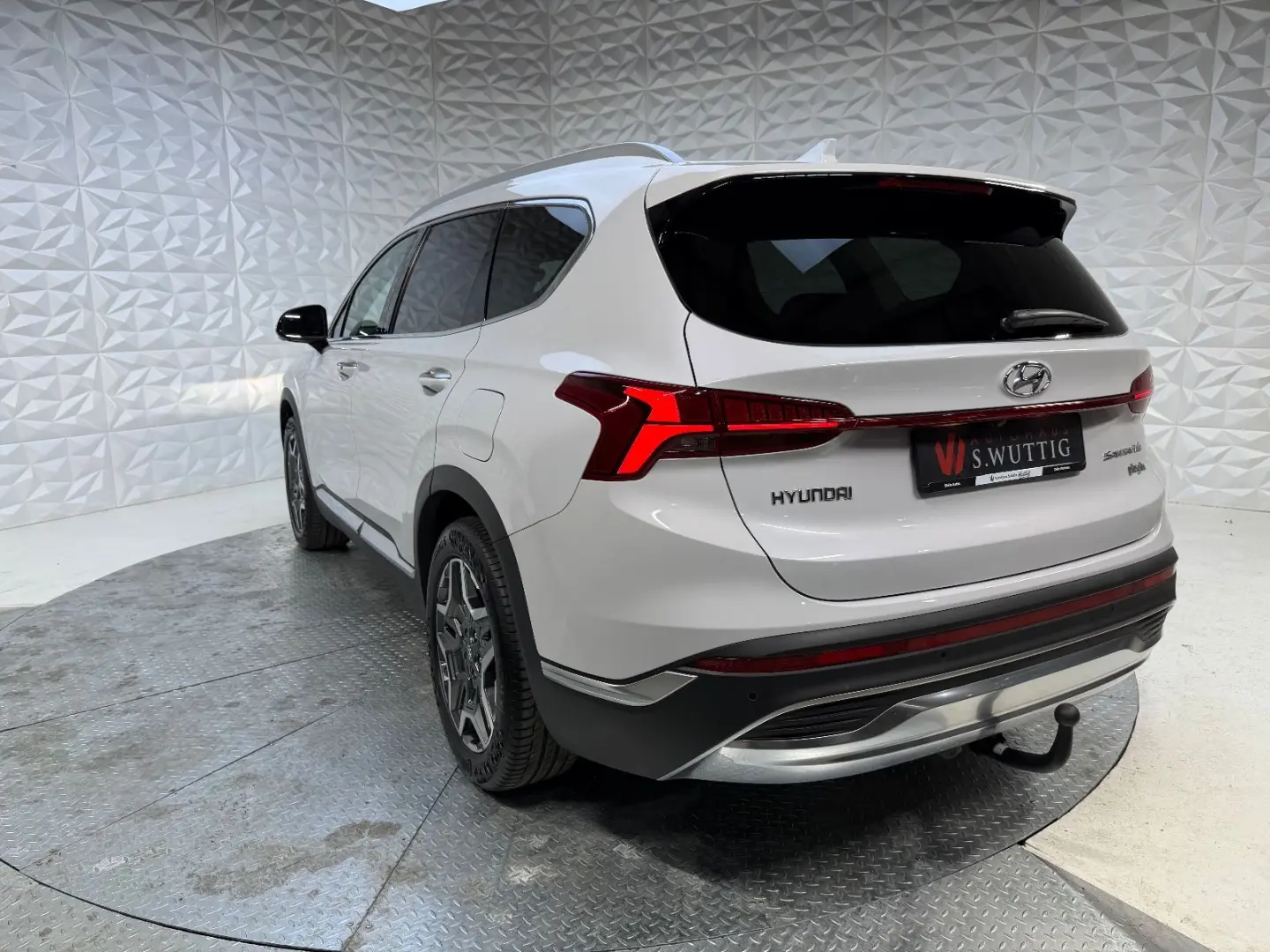 Hyundai Santa Fe Prime Plug-In Hybrid 4WD