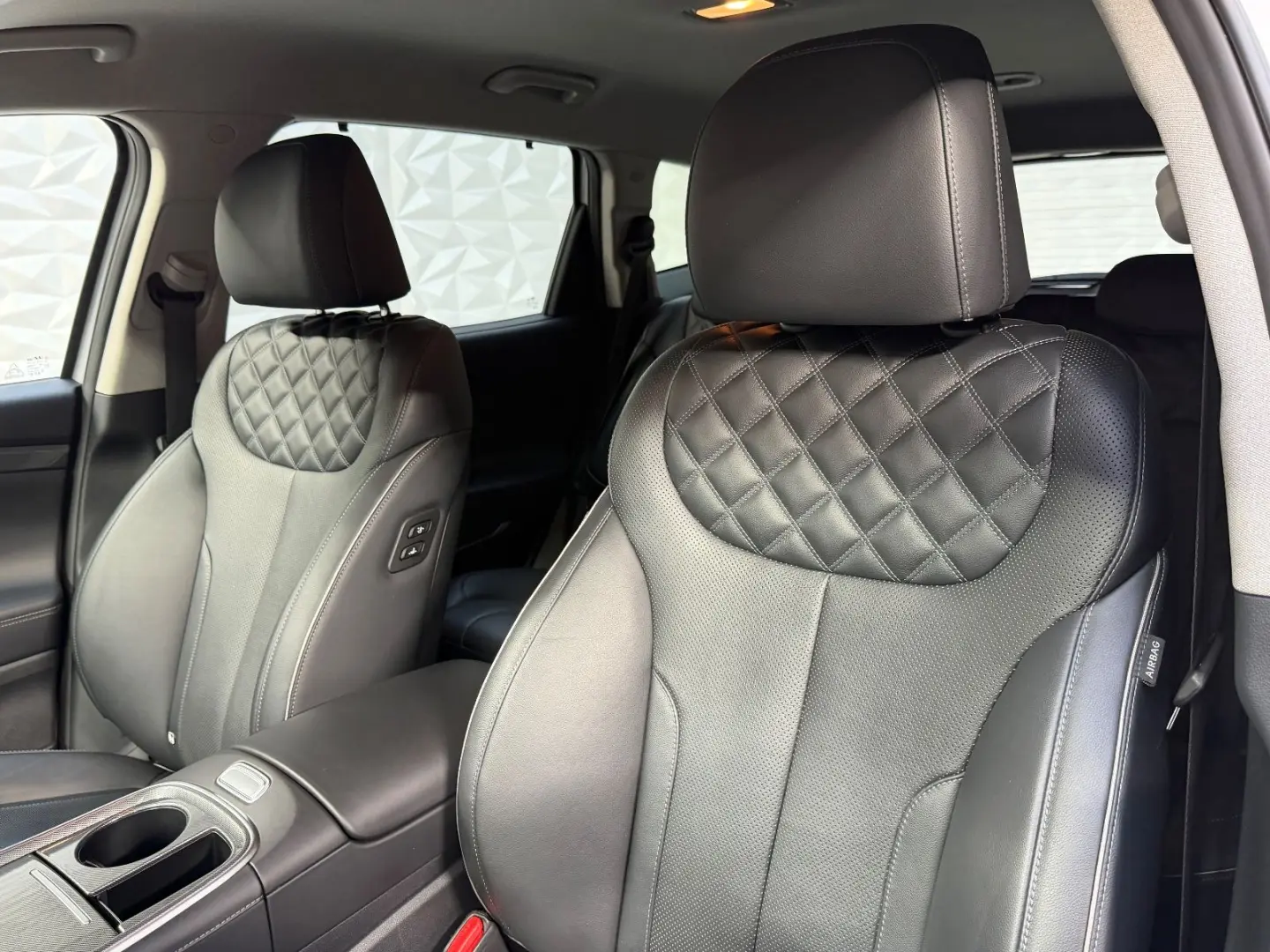 Hyundai Santa Fe Prime Plug-In Hybrid 4WD