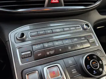 Hyundai Santa Fe Prime Plug-In Hybrid 4WD