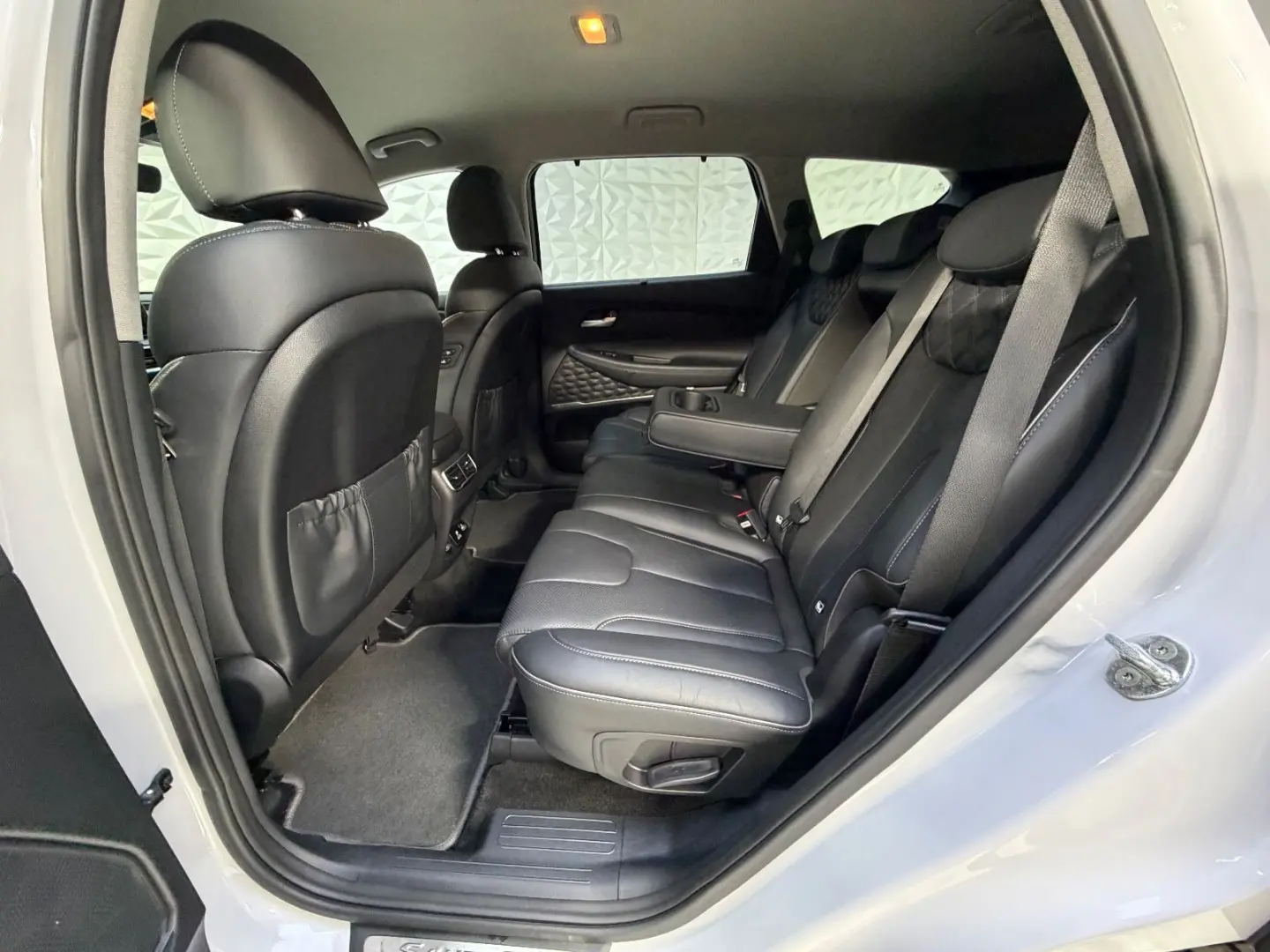 Hyundai Santa Fe Prime Plug-In Hybrid 4WD