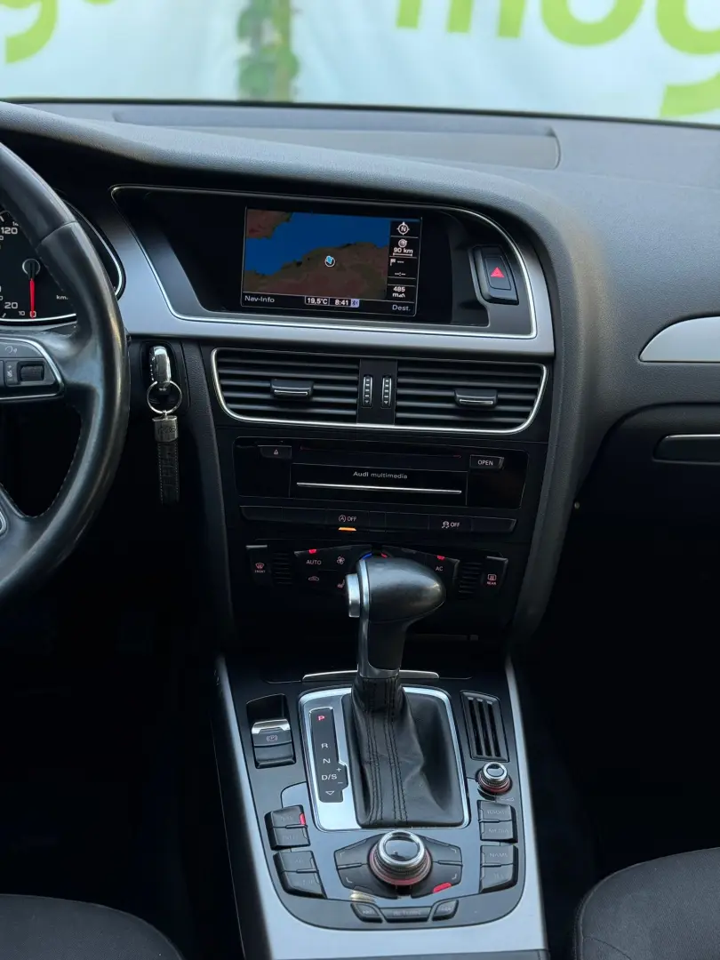 AUDI A4 2.0TDI ATTRACTION