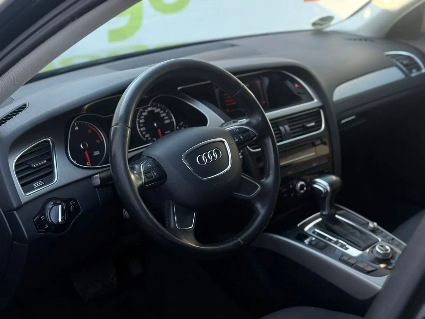 AUDI A4 2.0TDI ATTRACTION