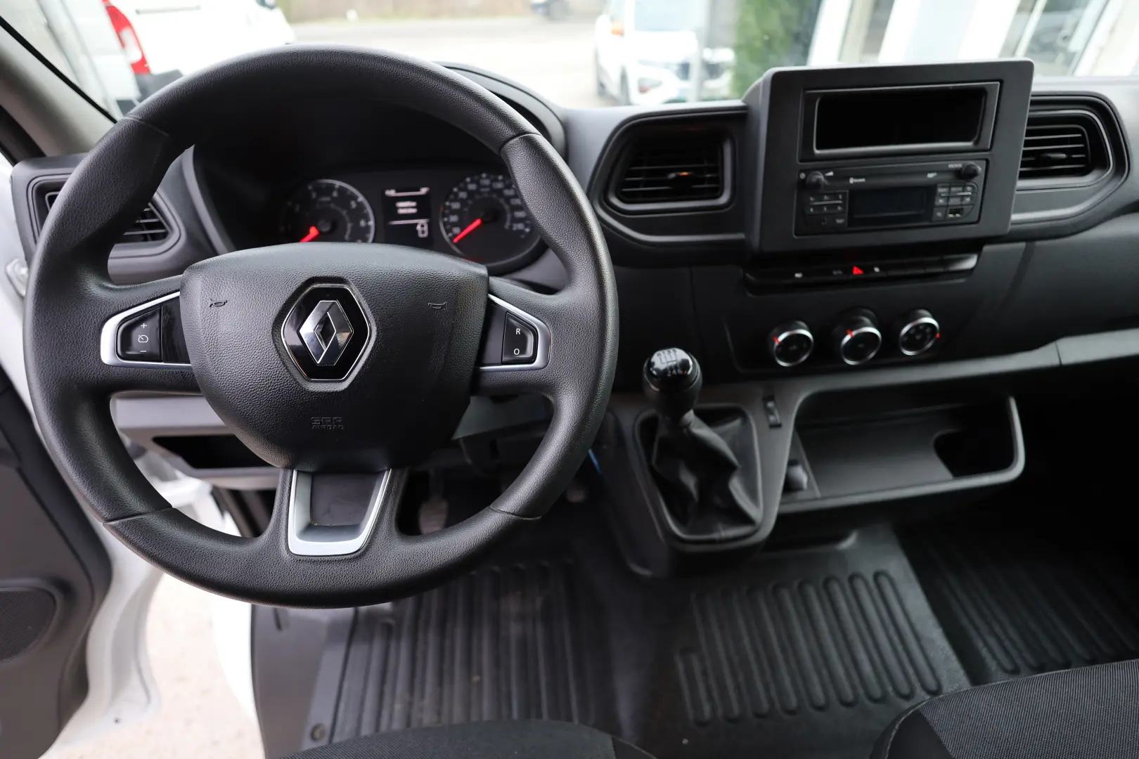 Renault Master L2H2 2.3D 136CP