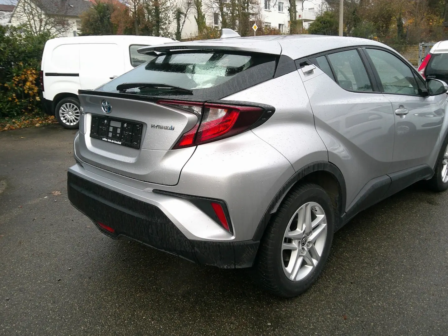 C-HR Hybrid