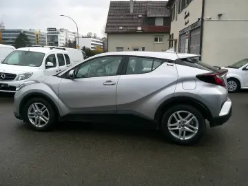C-HR Hybrid